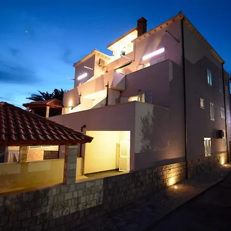 Villa Avantgarde-3
